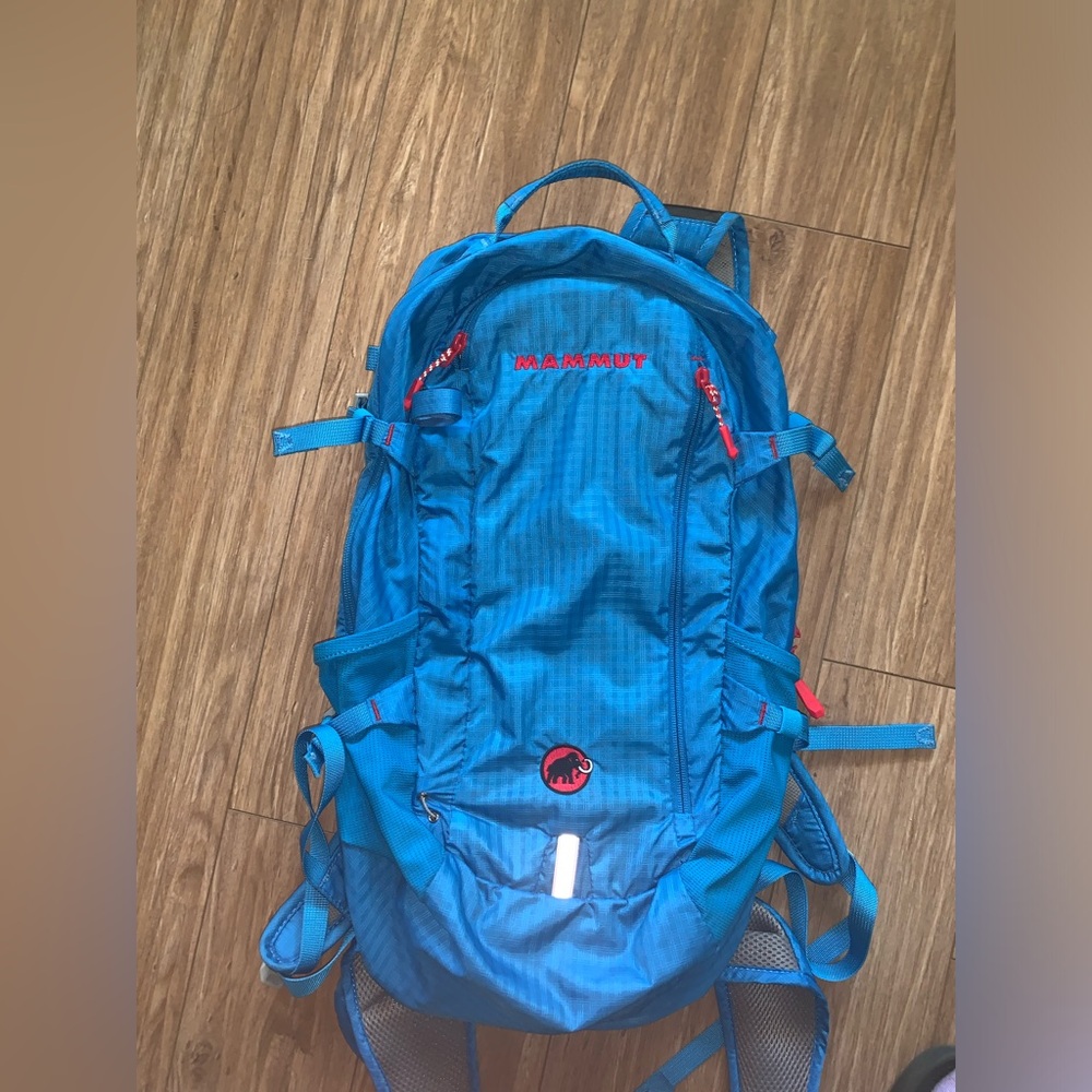 Mammut Lithium Speed 15 Blue and Red Backpack